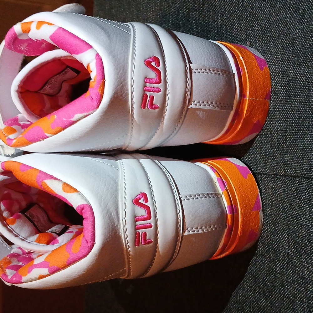 Shoes - Picture 3 of 3